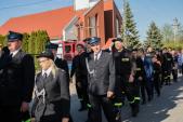 Zawieszenie wiechy na nowej remizie 2019/ WG