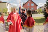 Zawieszenie wiechy na nowej remizie 2019/ WG